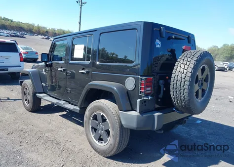 2012 Jeep Wrangler Unlimited Sahara z USA, uszkodzony, nr VIN 1C4BJWEG7CL280047
